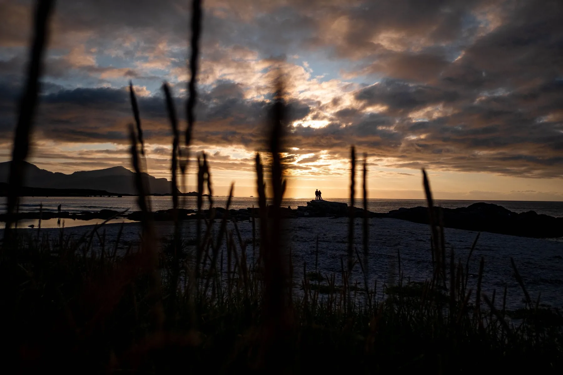 Mid-summer light in Lofoten, photographed by Odin Oddekalv
